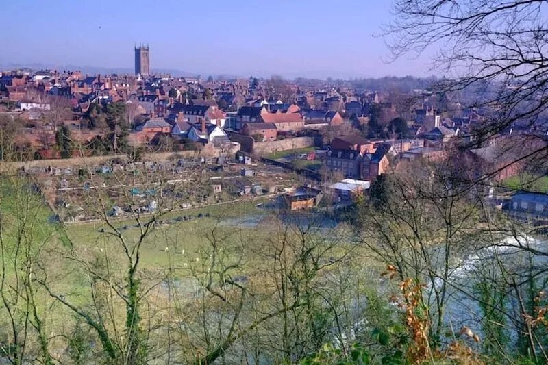Delightful 2 bed town house in historic Ludlow.