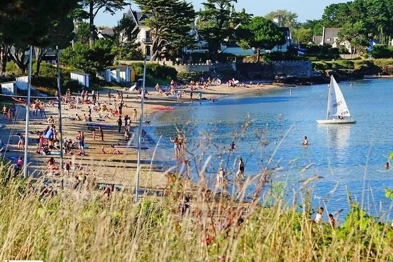 Villa "Le Clos Quistel" with swimming pool and jeu de boules, 4 km from the