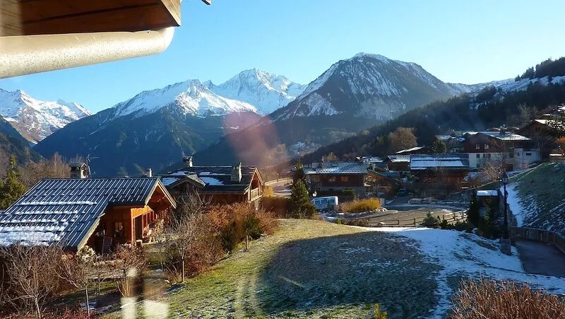 Apartment in chalet in Le Praz