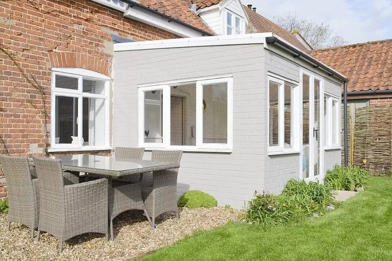 2 bedroom accommodation in Near Holt