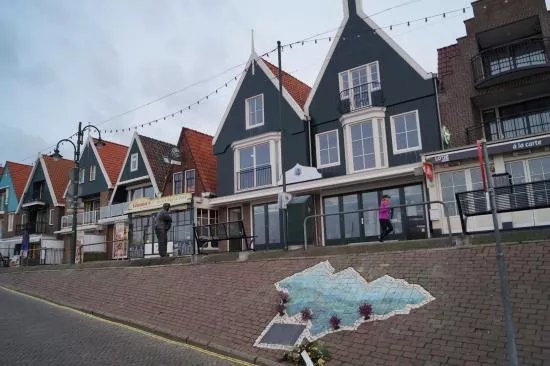 Marina Volendam