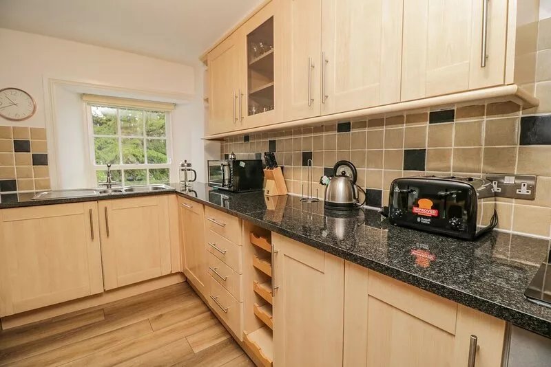 DERWENTWATER  APARTMENT, family friendly in Keswick
