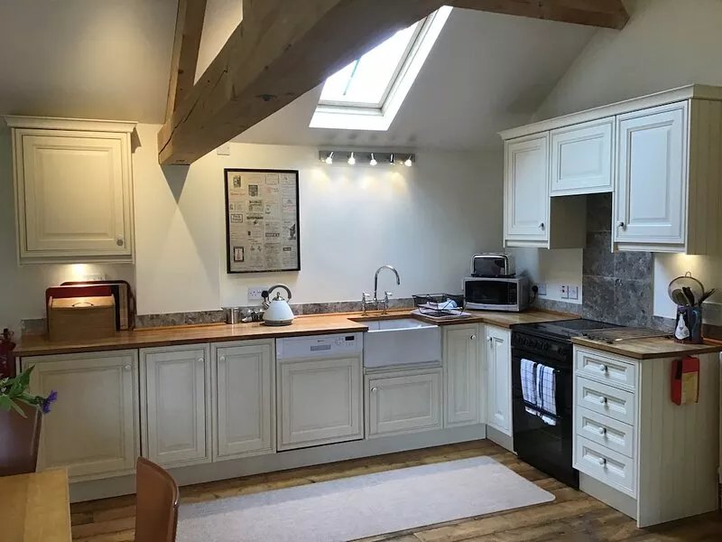 Stunning Barn Conversion With Lovely views of Traditional Village Green