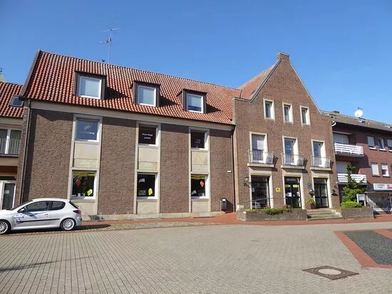 Catholic Public Library St.-Vitus Loningen