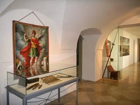 Hoebart Museum Horn
