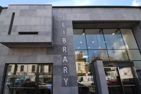 Lisnaskea Library