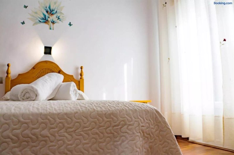 Hostal Cache