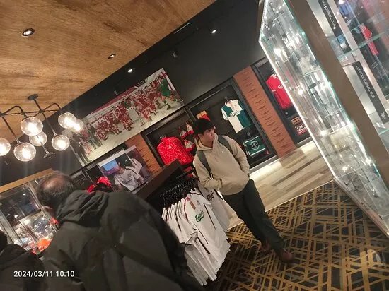 Liverpool F.C. Official Store