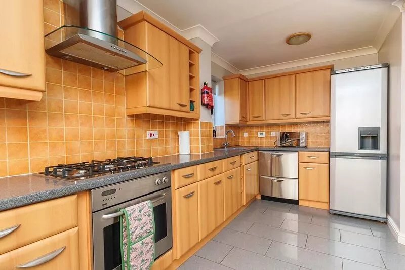 Redgrave Detached home with free parking