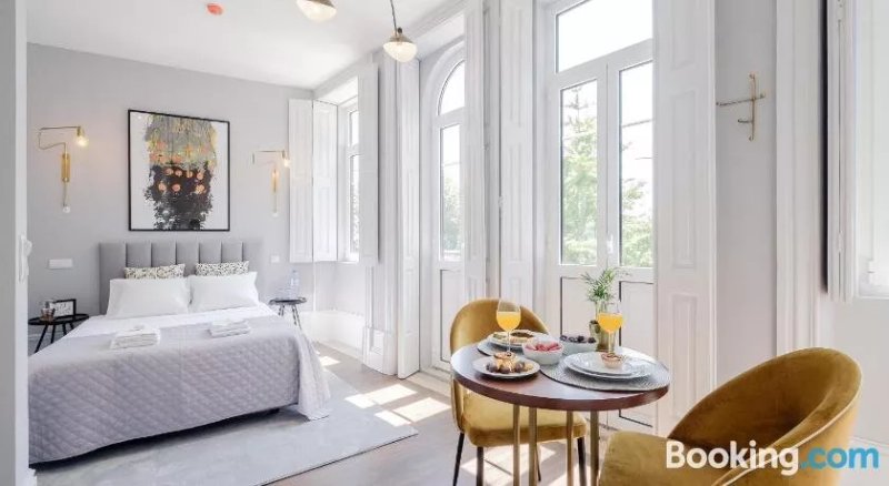 Plaza-Charming Guest House