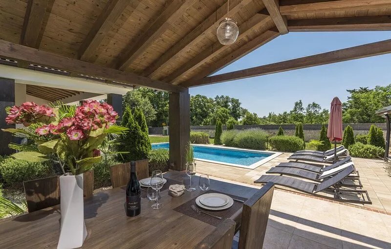 Villa Leonardo with whirlpool, sauna and 5 bedrooms