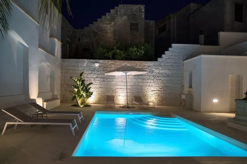Fenisia Guest House 18th century - holiday home in the historic center of