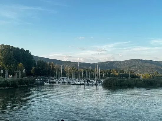 Spiaggia Tuoro Sul Trasimeno