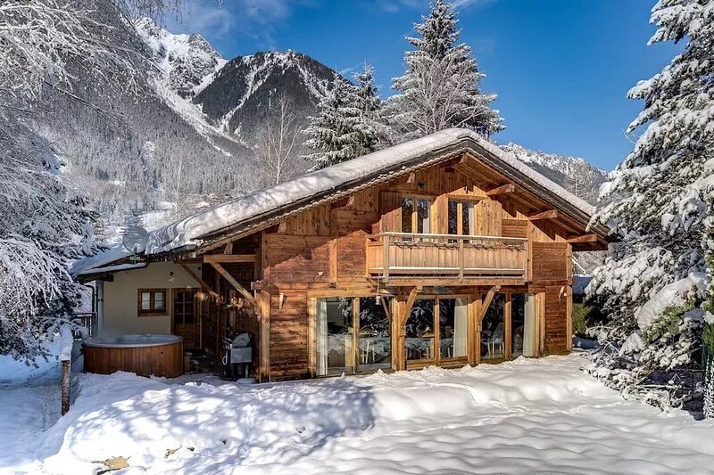 Chalet with Mont Blanc Views, Hot Tub & Separate Apt