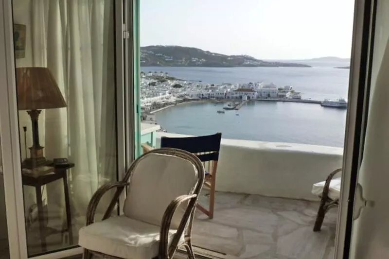 MAGNIFICENT one bedroom property and with the BEST view of the town&old Harbour