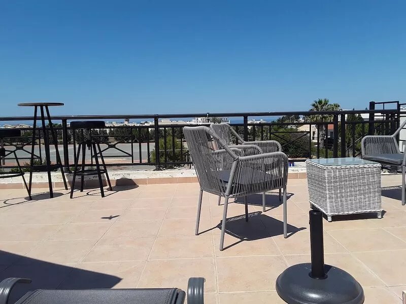Roof Terrace, Heated Pool, 2 bedroom 2 bathroom in great location
