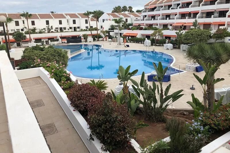 Parque Santiago 1, Modern 2 Bedroom Air-conditioned Apartment