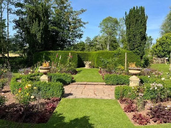 Burford House Garden Centre
