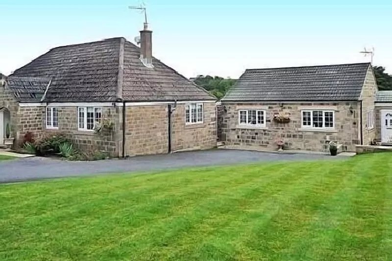 Fabulous detached cottage.Situated within an Area of Outstanding Natural Beauty.