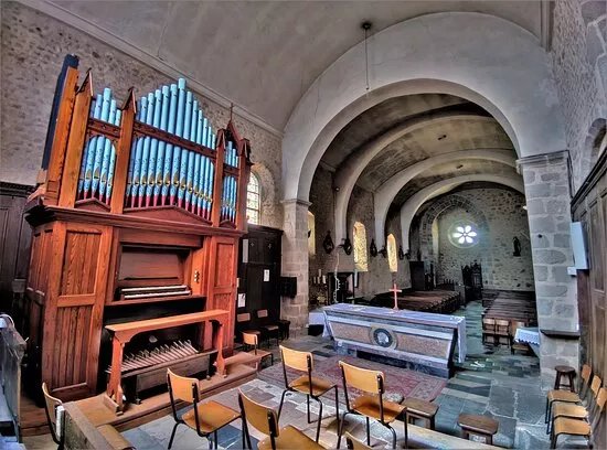 Eglise Saint-pierre Et Paul De Voultegon