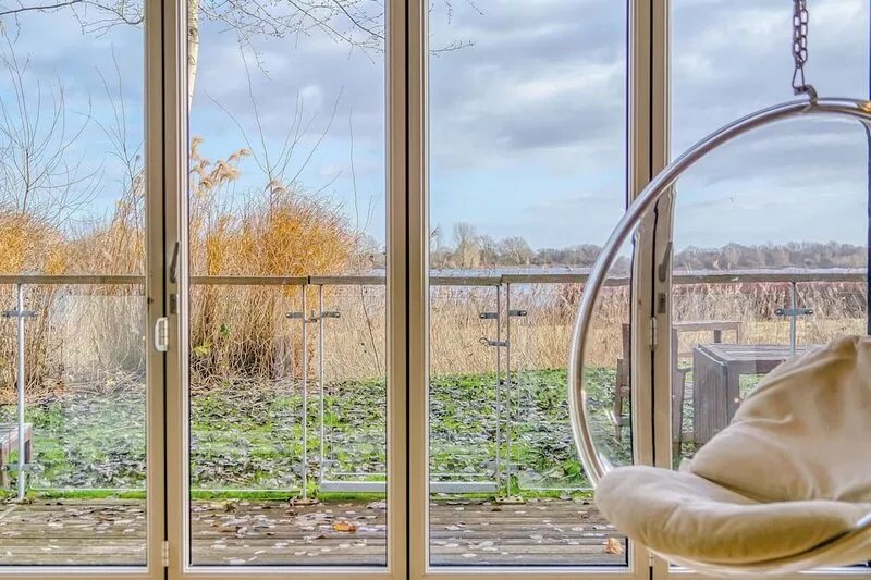 5 bedroom accommodation in Somerford Keynes, near Cirencester