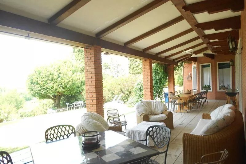 Villa lake Garda/Lazise with large porch overlooking the lake surrounded by