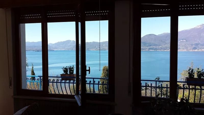 Villa in the country with a view of Lake Garda, Torri del Benaco