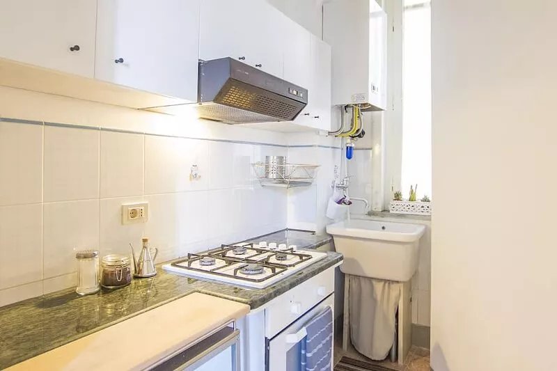 Large bright apartment in Liberty building - Excellent position