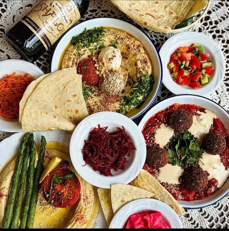 Shalom Hummus