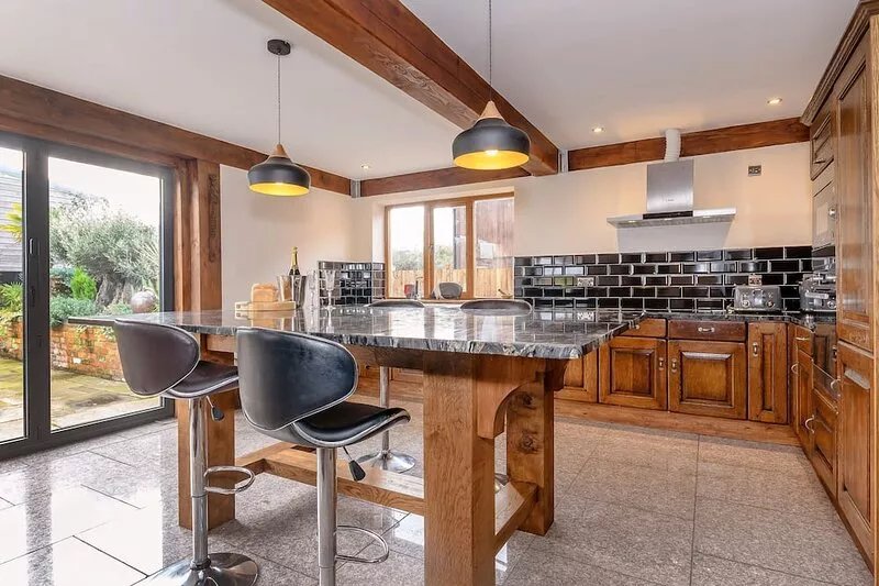 3 bedroom accommodation in Melbourne, near Derby
