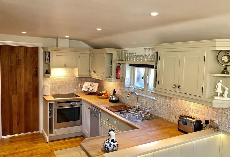 Berry Farm Cottage. A countryside setting: village, town and beach all nearby.