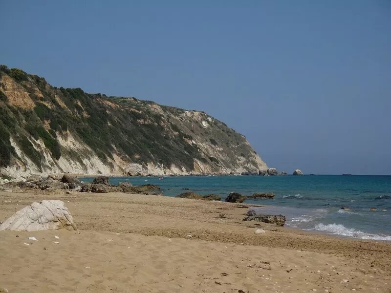 Private pool & Sleeps up to 10 People, Great seaviews