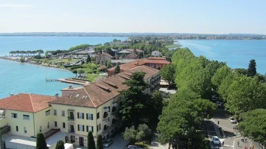 Apericena, Sirmione, Brescia