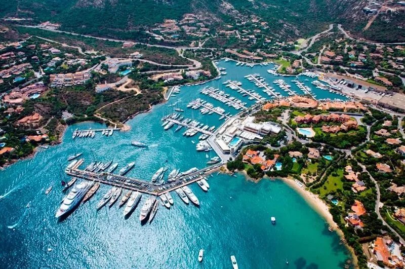 One step from the sea and 5 minutes from Porto Cervo Sunrise and Sunset and