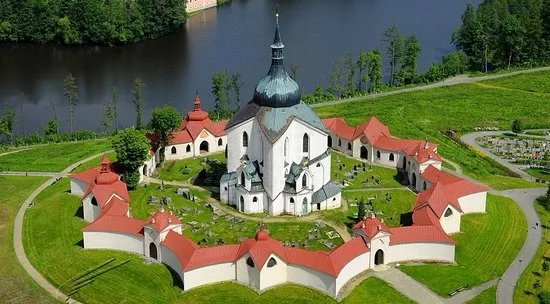 Poutni Kostel Sv. Jana Nepomuckeho Na Zelene Hore