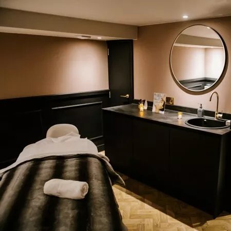 PURE Spa & Beauty (St Annes)