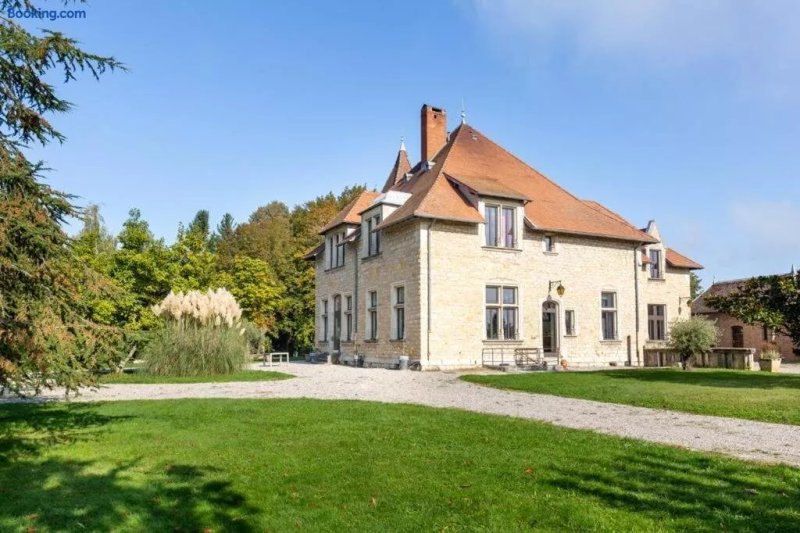 Chambres au Château du Mouillat
