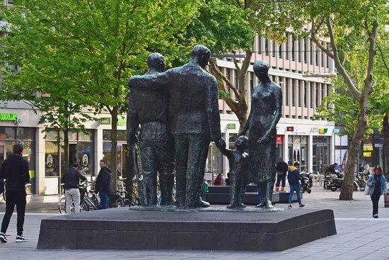 Monument Voor Alle Gevallenen 1940 – 1945