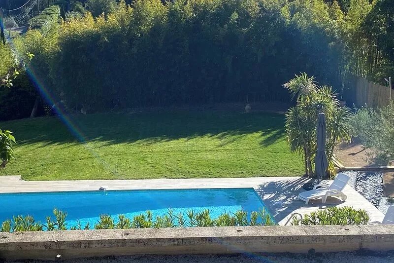 GROUND FLOOR OF VILLA WITH SWIMMING POOL AND PETANQUE COURT