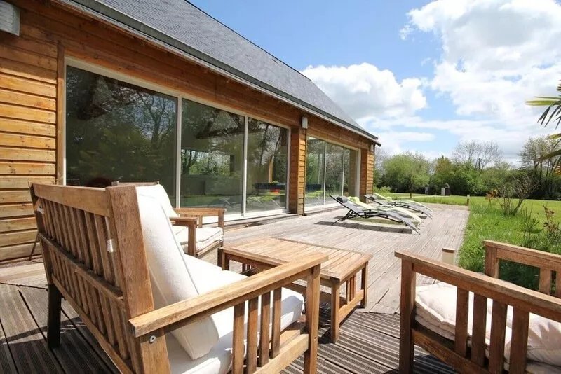Large family villa with indoor pool near Deauville