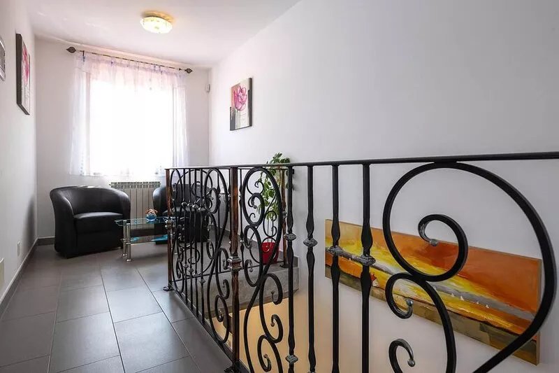 Nice home in Hr-52215 Vodnjan