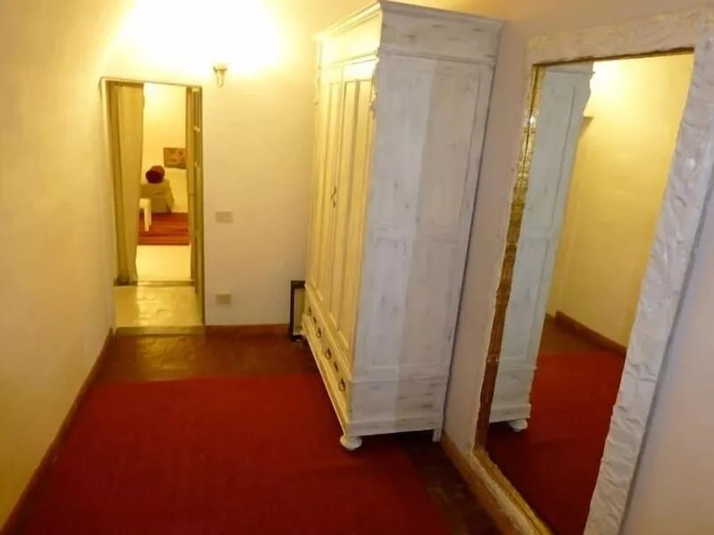 apartment in a tower house del'300