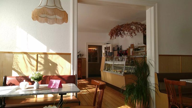 Cafe Lusky