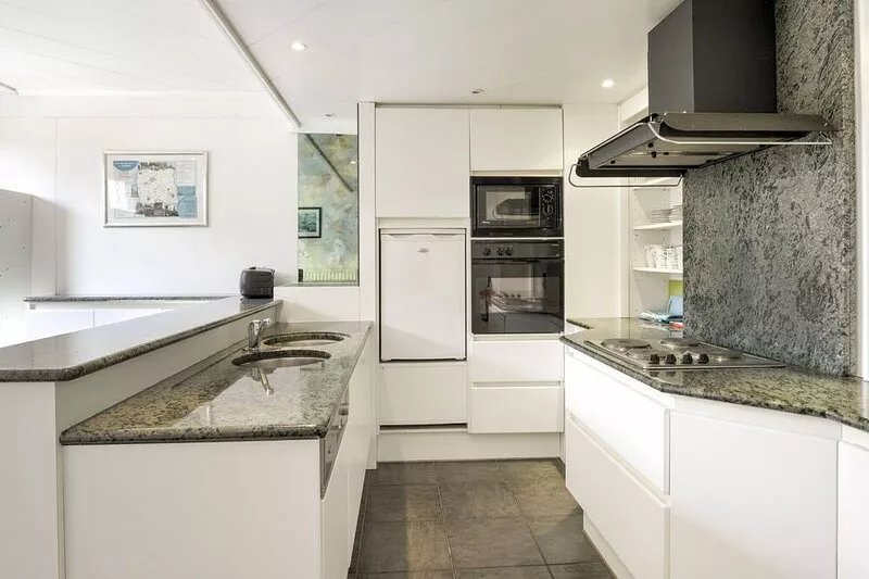 Lovely Holiday Home in Oostvleteren with Garden