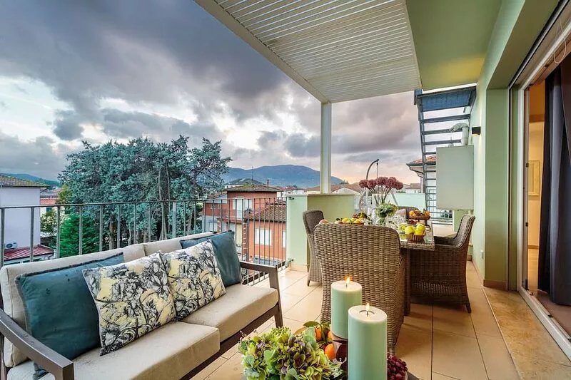 Serenity Vista Penthouse with Terrace in the City Centre of Lucca