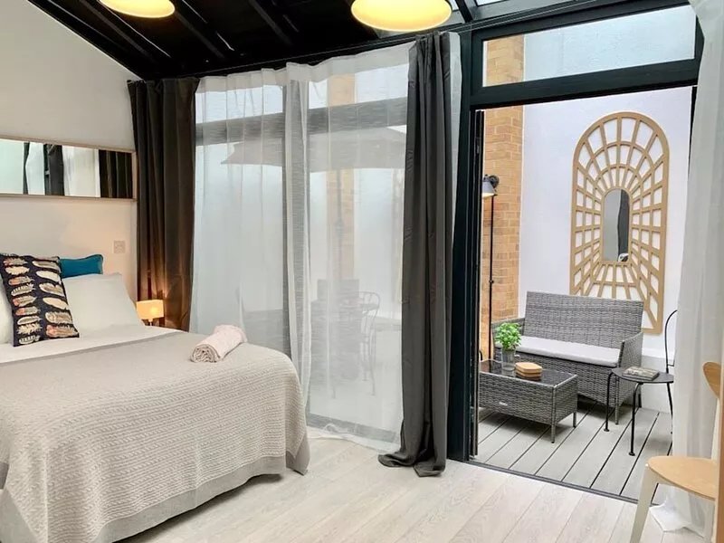 NEW! LUXURY! 3 BEDROOM/4 BEDS/2,5 BATH COVENT GARD