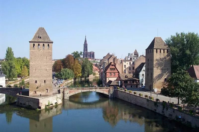 NEW In the heart of the city center of Obernai in Alsace, charming and cozy
