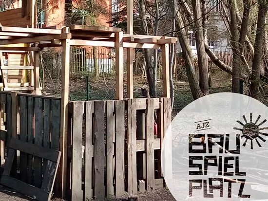 Ajz Bauspielplatz
