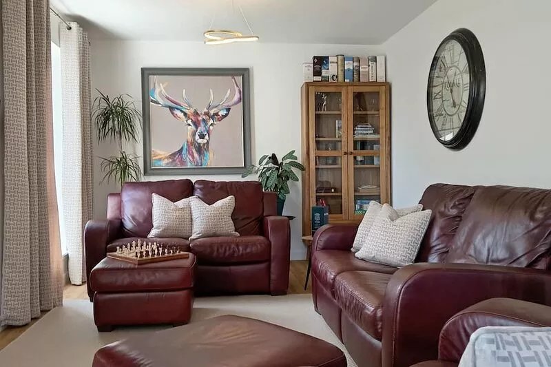 Stylish large home in Culloden Inverness. Perfect base to explore the Highlands