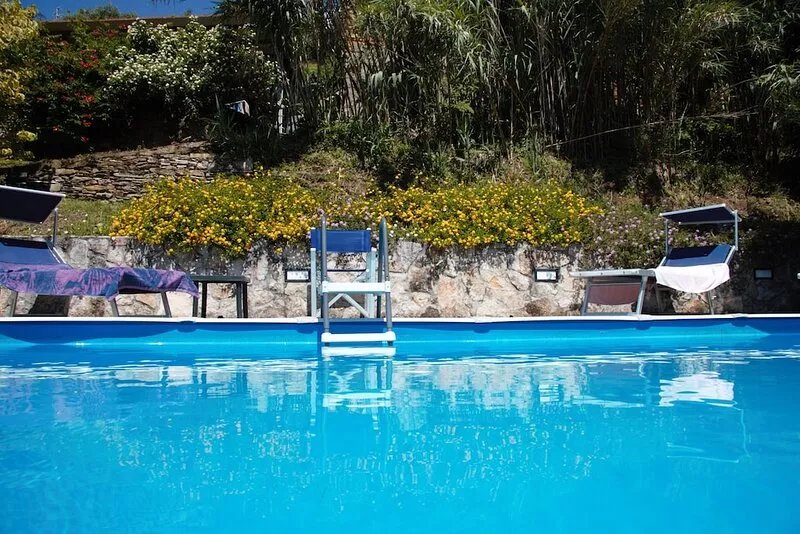 Villa with private pool, 5 minutes drive from the beach of Forte dei Marmi.